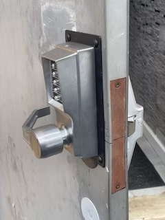 Kaba pushbutton lock